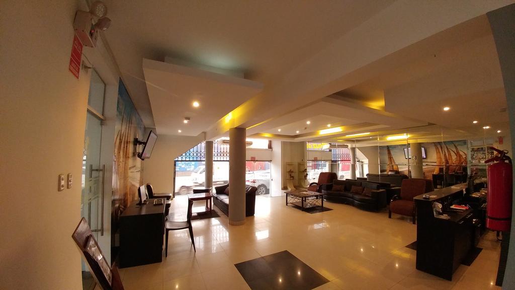 Libertad Hotel Trujillo Exterior photo