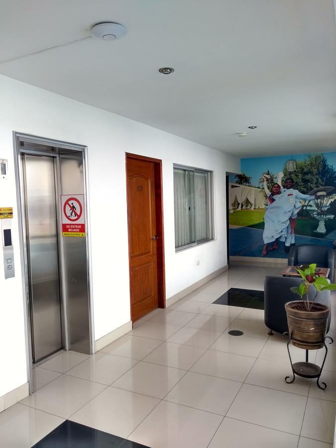 Libertad Hotel Trujillo Exterior photo