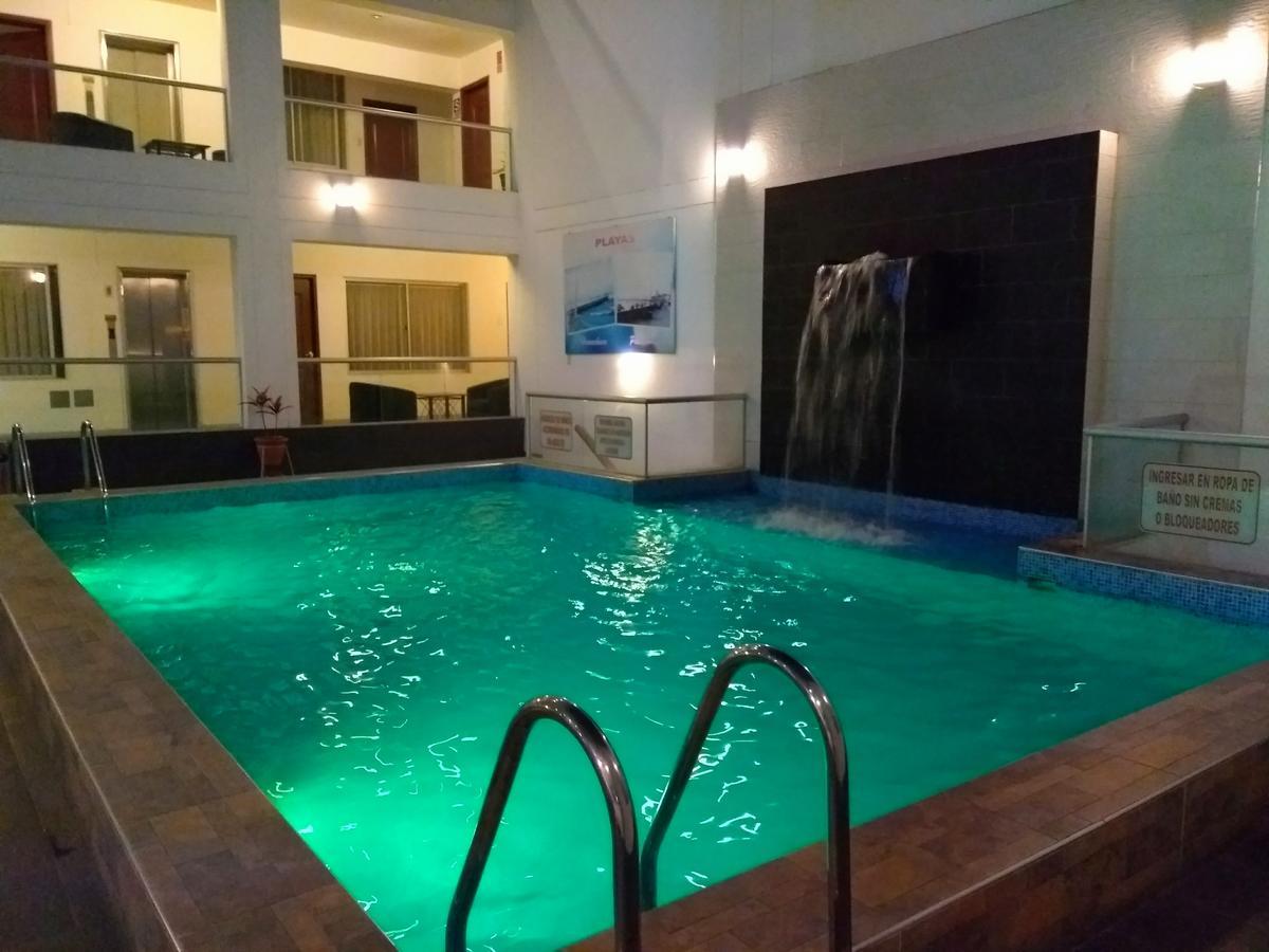 Libertad Hotel Trujillo Exterior photo