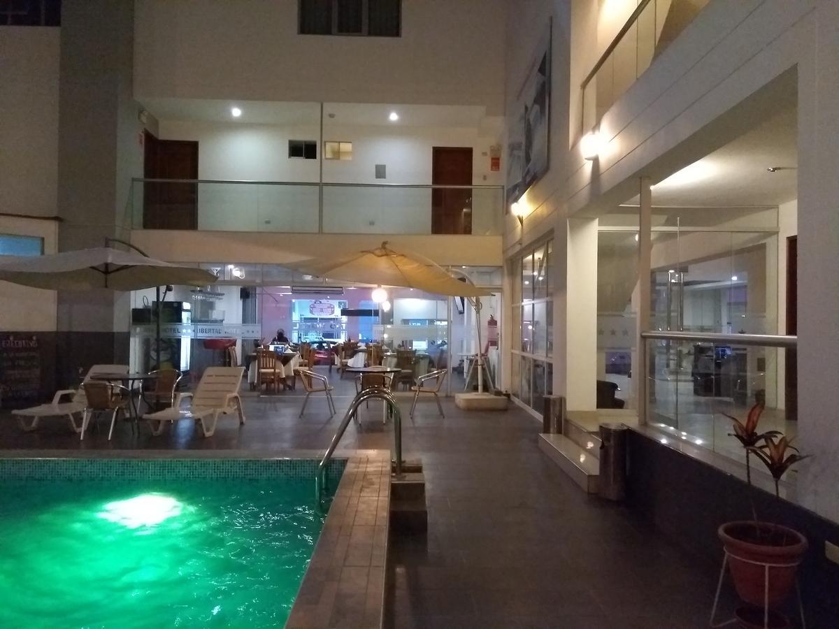 Libertad Hotel Trujillo Exterior photo