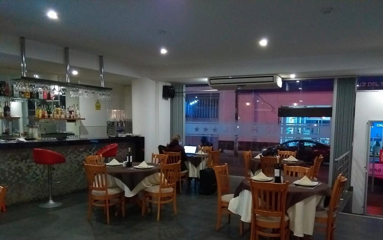 Libertad Hotel Trujillo Exterior photo